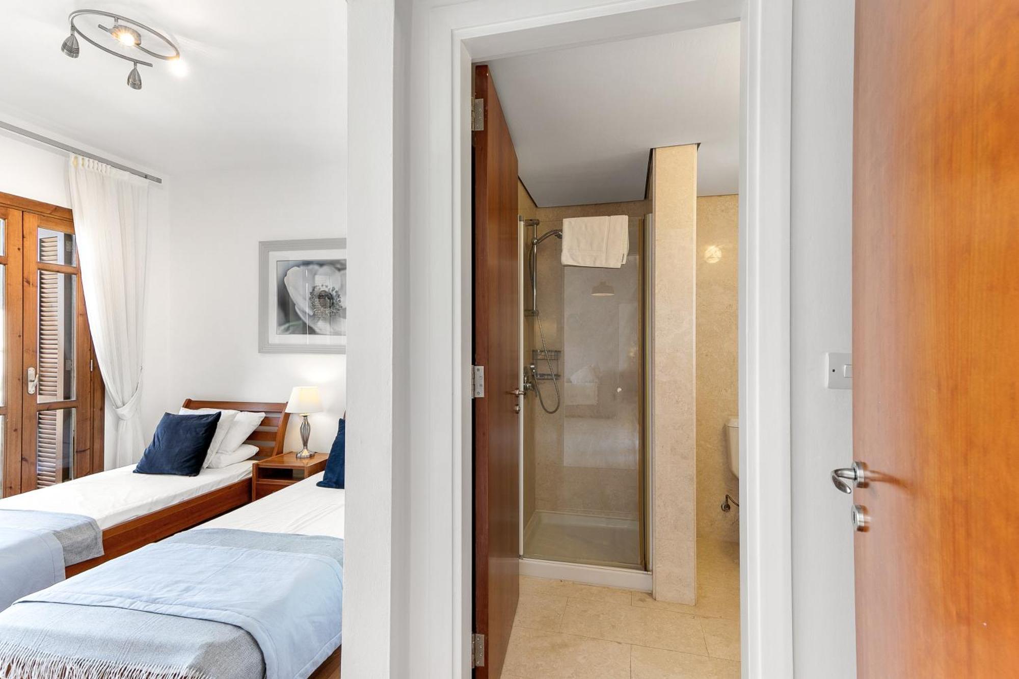 2 Bedroom Apartment Chloe With Communal Pool, Aphrodite Hills Resort Куклия Экстерьер фото