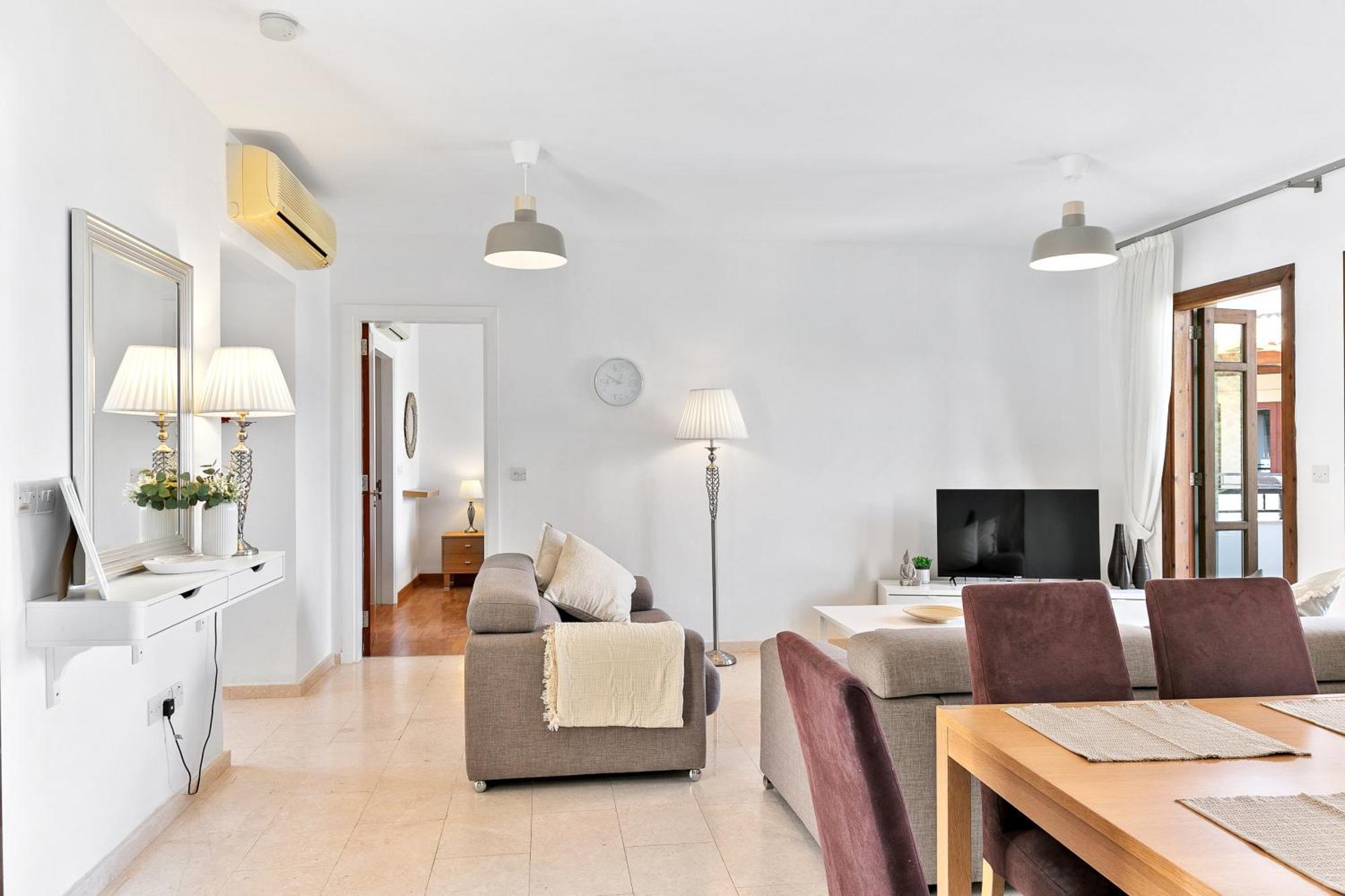 2 Bedroom Apartment Chloe With Communal Pool, Aphrodite Hills Resort Куклия Экстерьер фото